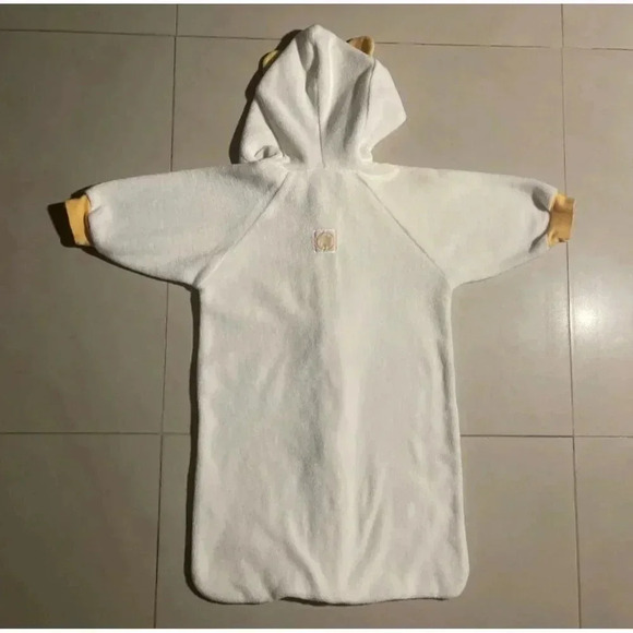 Whinnie The Pooh Pajama For Kids - Picture 2 of 6